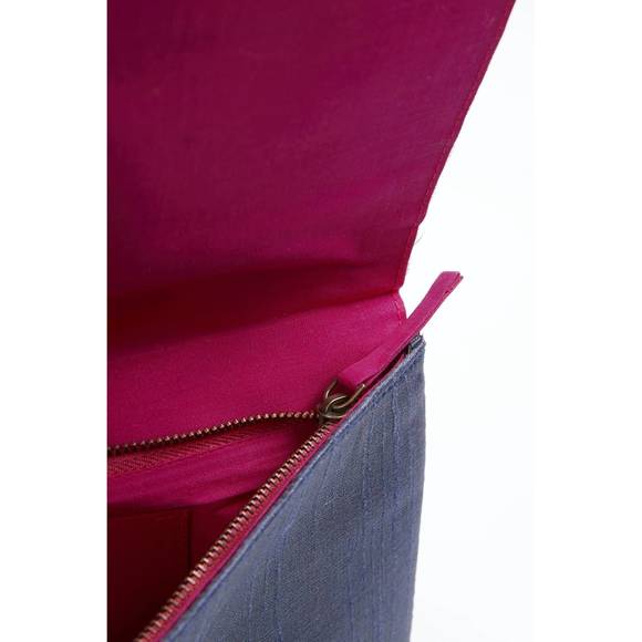 NEW ETHNIQUE filipinas handmade beaded wristlet in blue - Picture 5 of 6